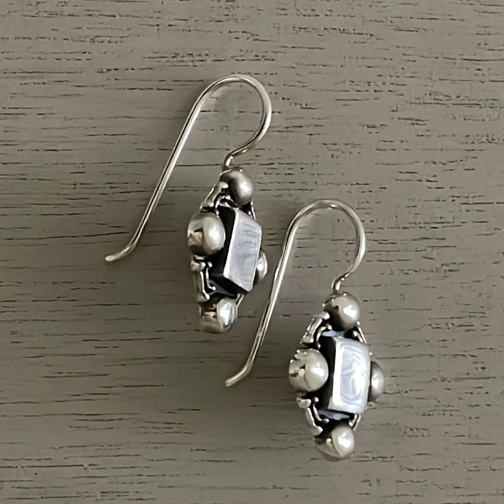 Silpada Sterling Silver Vintage French Wires W0335